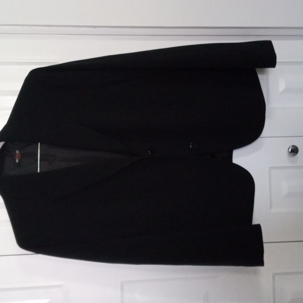 Women's black pant suit